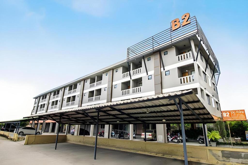 B2 Santitham Otel Chiang Mai Dış mekan fotoğraf
