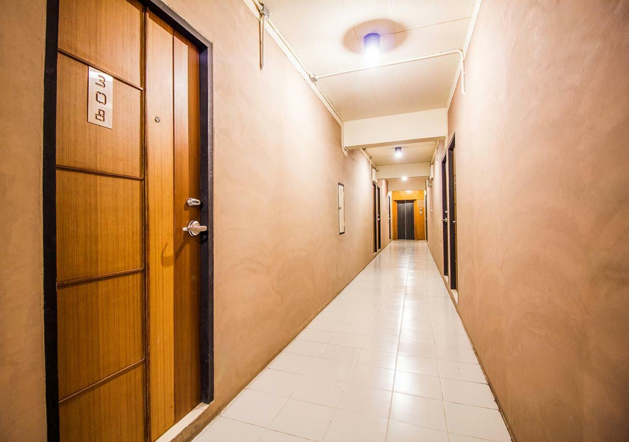 B2 Santitham Otel Chiang Mai Dış mekan fotoğraf
